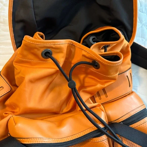 Orange coach backpack - Picture 4 of 7